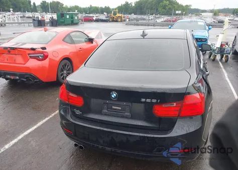 2015 BMW 328I z USA, uszkodzony, nr VIN WBA3A5G56FNS82565